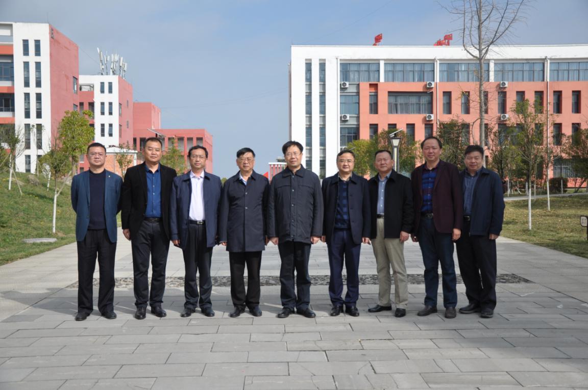 廣州市總工會(huì)唐航浩領(lǐng)導(dǎo)一行蒞臨我院指導(dǎo)