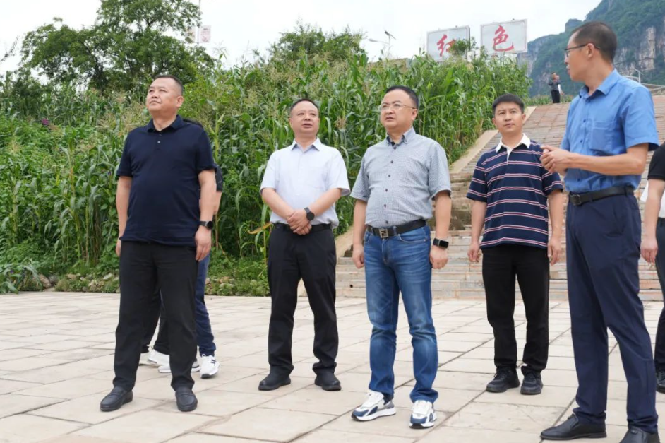 李涌、邱國援帶隊(duì)到鄉(xiāng)村振興聯(lián)系點(diǎn)開展幫扶調(diào)研